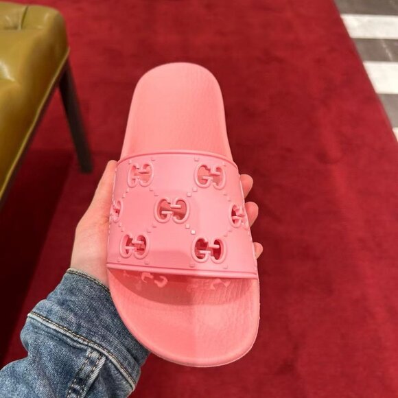 NIB Authentic Gucci Women’s Pursuit GG Slide Sandals - Picture 5 of 5